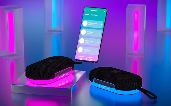Dos parlantes portátiles Xtech Pearl XTS-607 con iluminación LED en colores rosa y azul