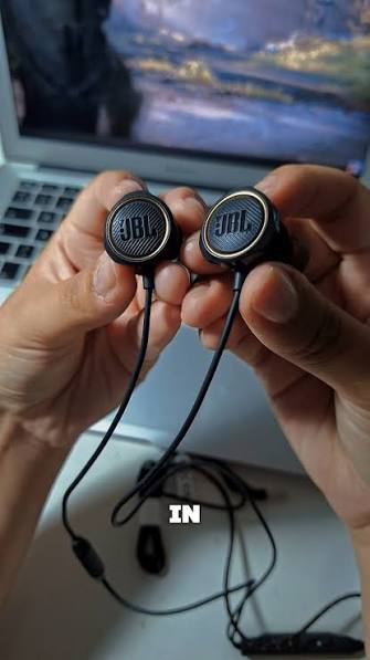 Audífonos JBL Quantum 50 con Cable – Gaming In-Ear con Micrófono