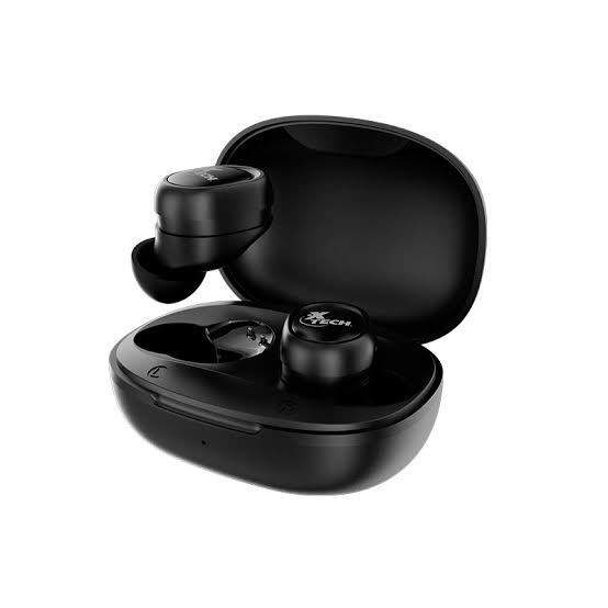 Audífonos inalámbricos Xtech Xound XTH-701 TWS negros dentro de su estuche de carga
