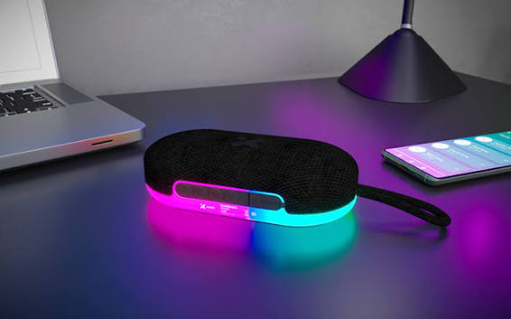 Parlante portátil Xtech Pearl XTS-607 Bluetooth de 5 W RMS con luces LED y base magnética